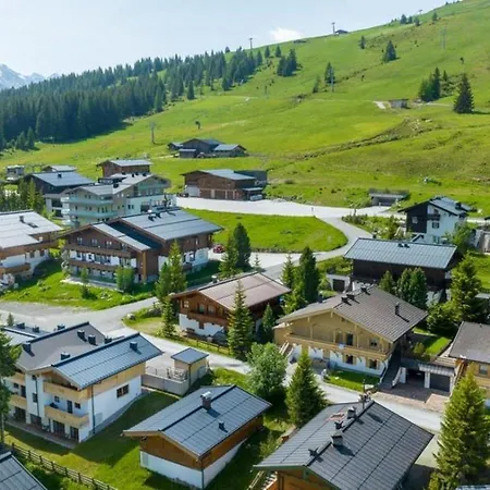 Falkensteinalm 1 *